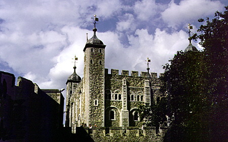 Tower of London. - Click to read about this site.